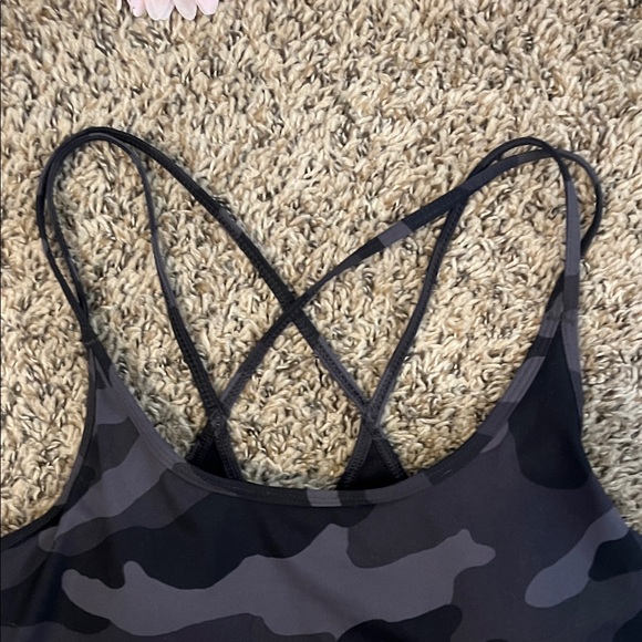 Camouflage Workout Camisole - Picture 5 of 5